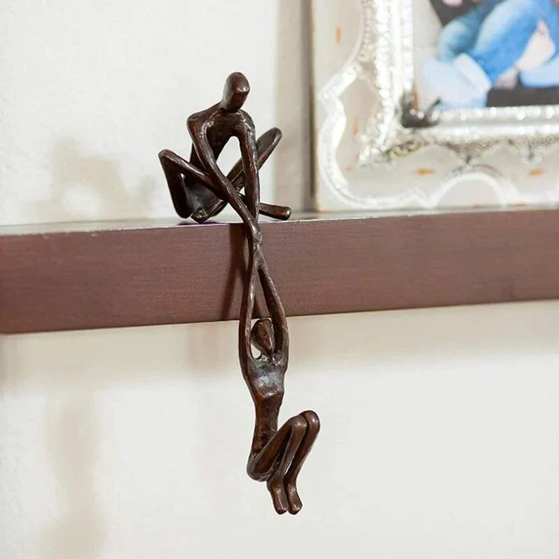 Sculpture Éternel Amour et Force – Statue Symbolique et Émotive