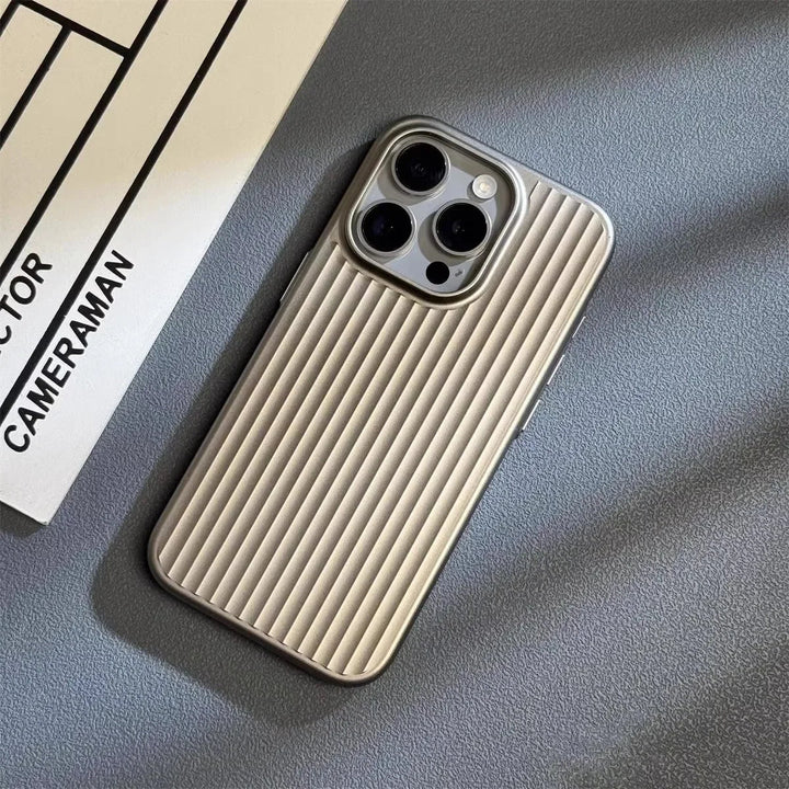 TitanBouclier Pro - Coque iPhone en Titane Premium