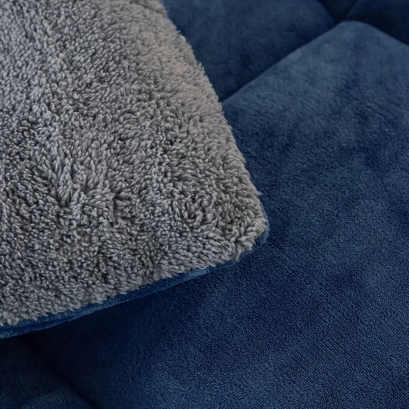 DouceurNest - Couette Moderne Matelassée, Douce Microfibre, Chaleur Toute Saison, Lavable et Respirante