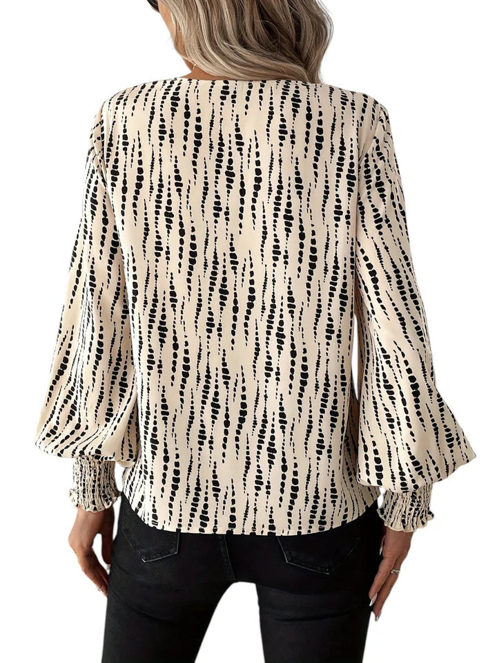 Jenna - Blouse élégante à col en V, coupe régulière