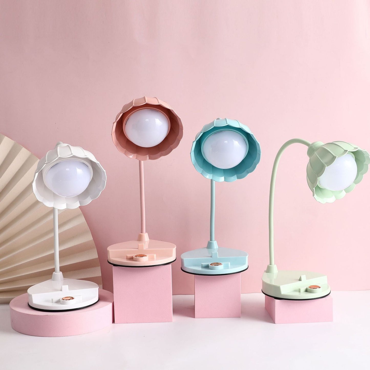 Lampe de Table LED Rechargeable – Design Fleur avec Capteur Tactile en ABS & PP – Bloomia