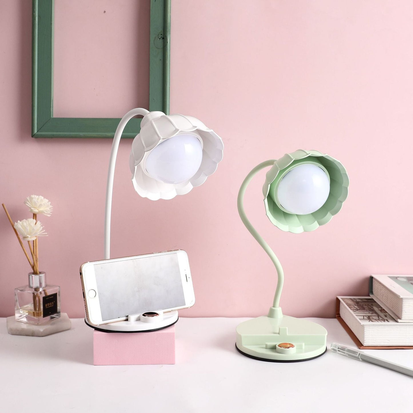 Lampe de Table LED Rechargeable – Design Fleur avec Capteur Tactile en ABS & PP – Bloomia