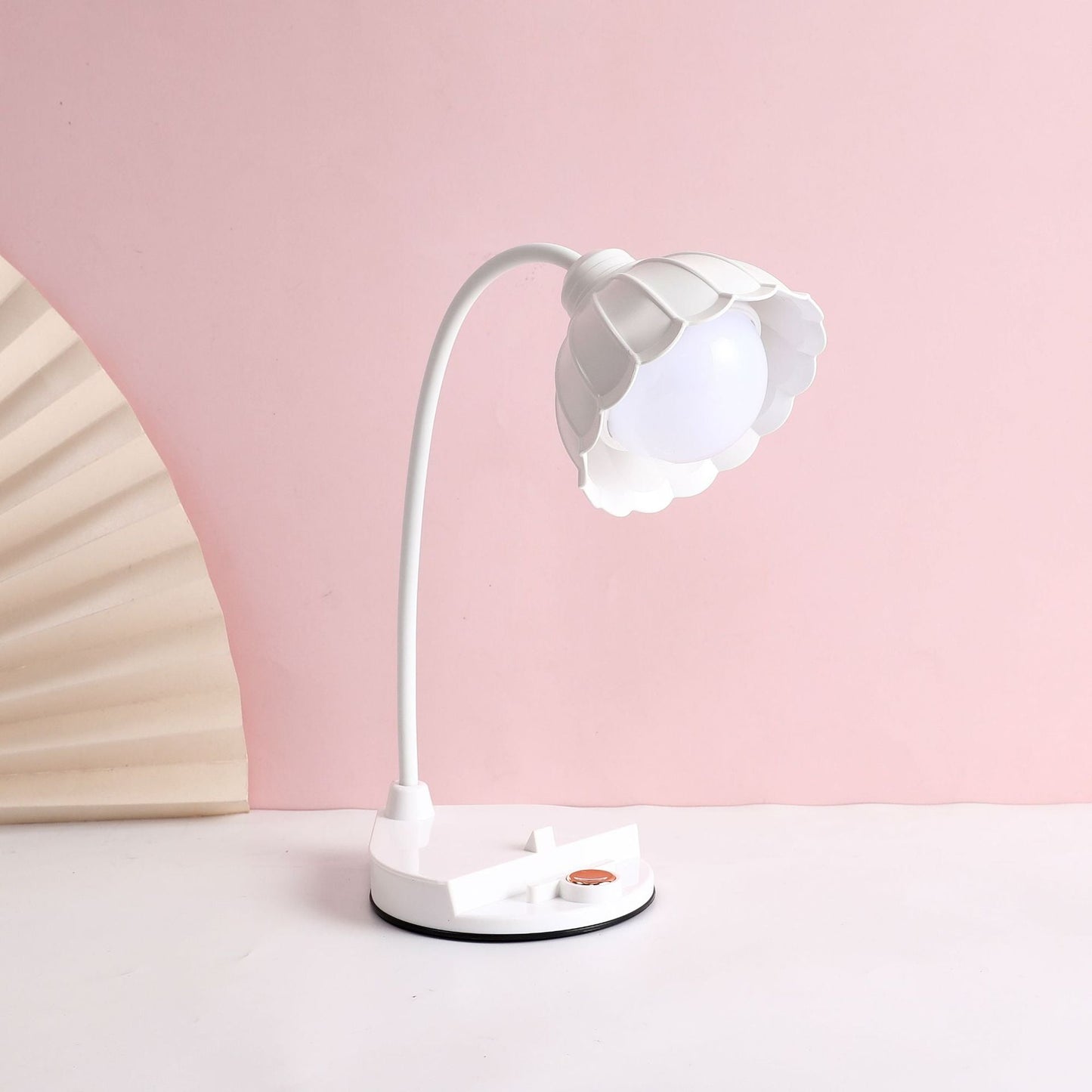Lampe de Table LED Rechargeable – Design Fleur avec Capteur Tactile en ABS & PP – Bloomia