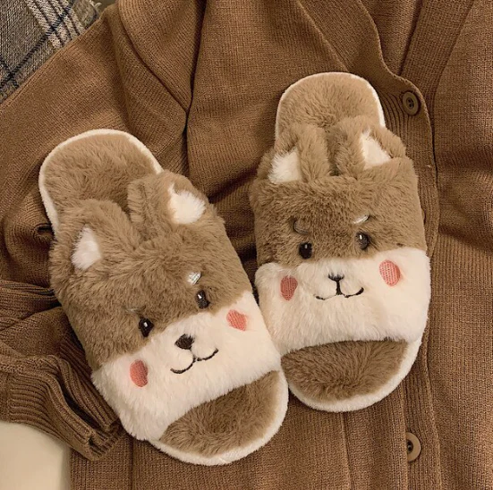 Chaussons Animaux Douillets en Peluche – Confort et Fantaisie – CozyPaws