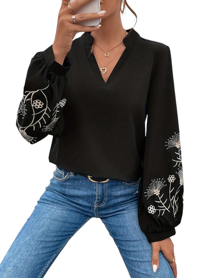 Chemise brodée à col en V à manches longues