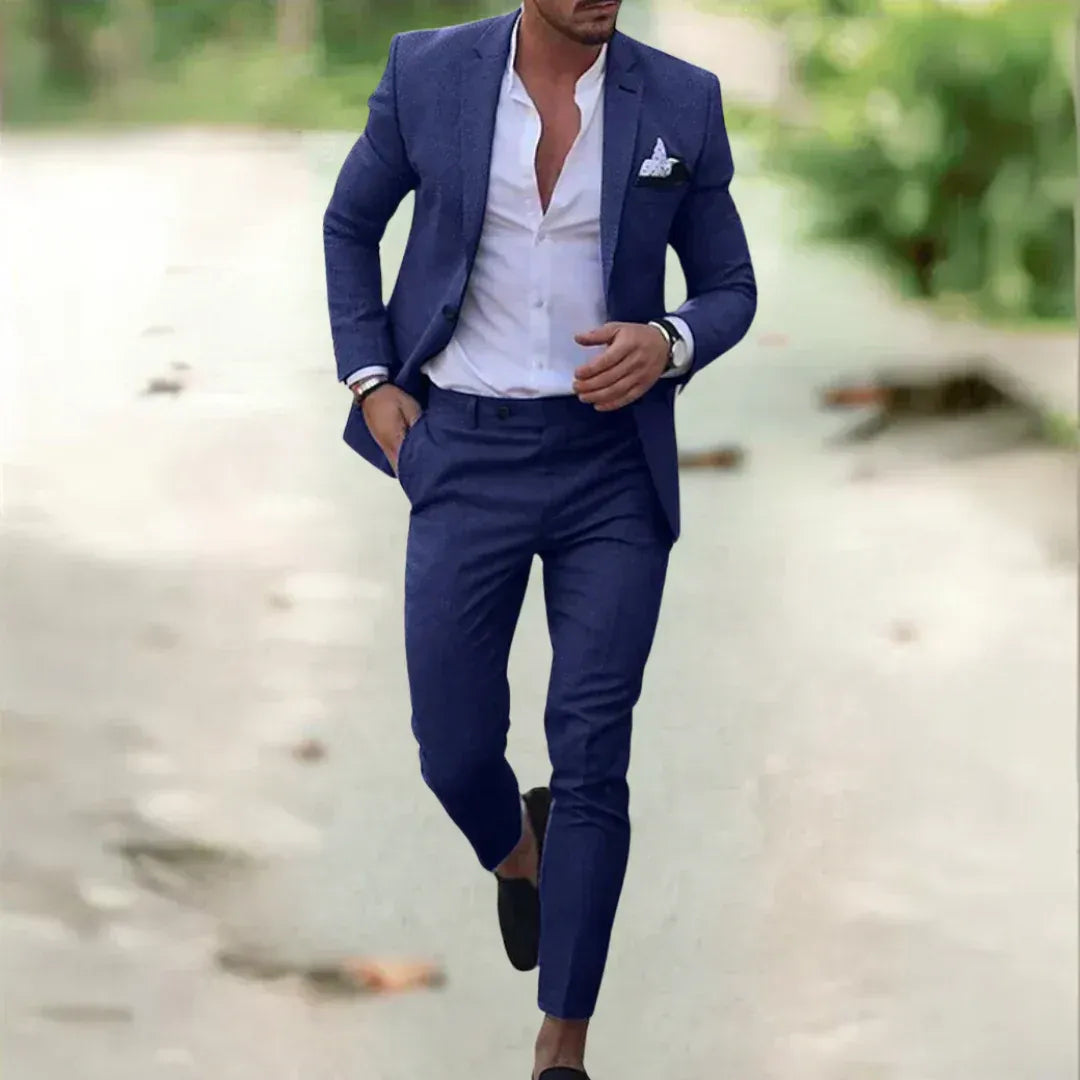 blauer_anzug_herren_vorne_Crystalli4399.webp