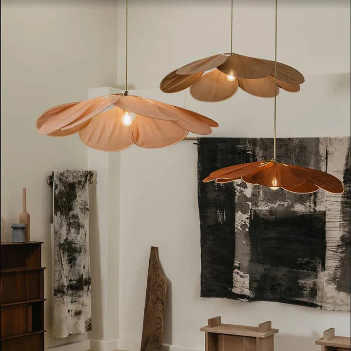 Lustre Pétale - Suspension Lumineuse Élégante