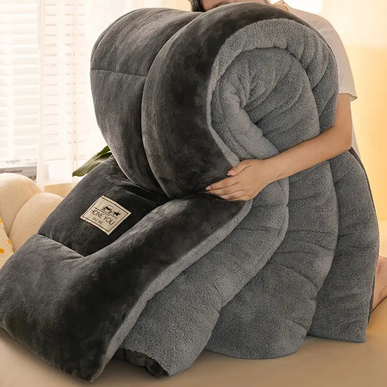 DouceurNest - Couette Moderne Matelassée, Douce Microfibre, Chaleur Toute Saison, Lavable et Respirante