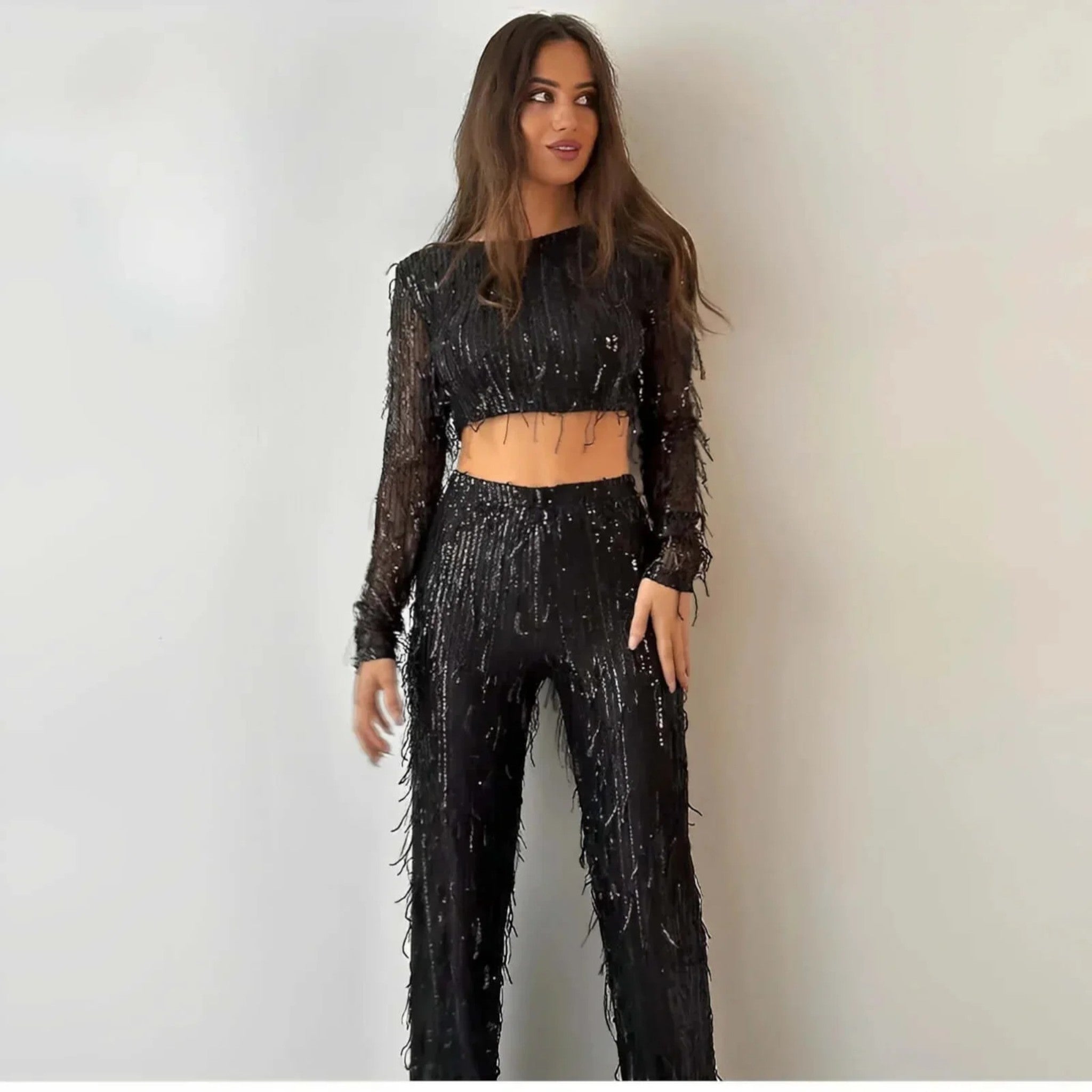 fleur-glistening-embellished-set-274689-Photoroom.jpg