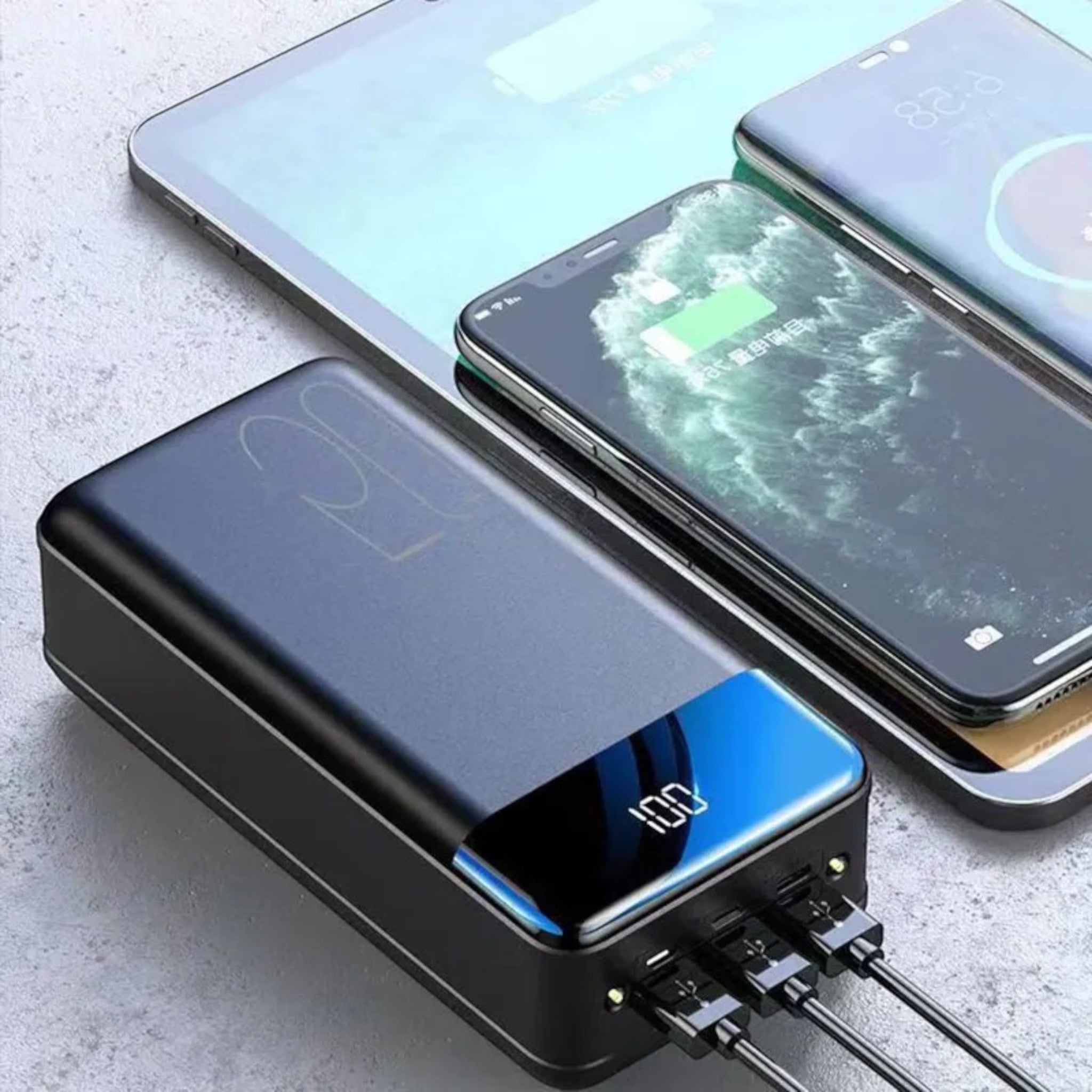 Batterie Externe 100.000mAh Ultra Haute Capacité – Recharge Ultra-Rapide pour Téléphones, Tablettes & Ordinateurs Portables – VoltTitan
