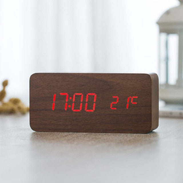 Réveil Numérique LED Minimaliste avec Commande Vocale – EchoTime