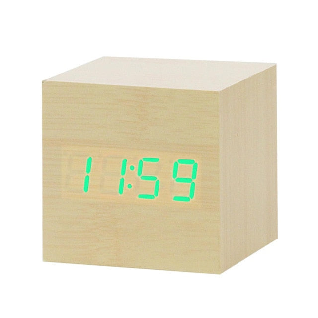 Réveil Numérique LED Minimaliste avec Commande Vocale – EchoTime