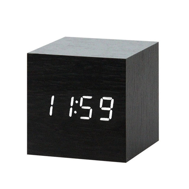 Réveil Numérique LED Minimaliste avec Commande Vocale – EchoTime